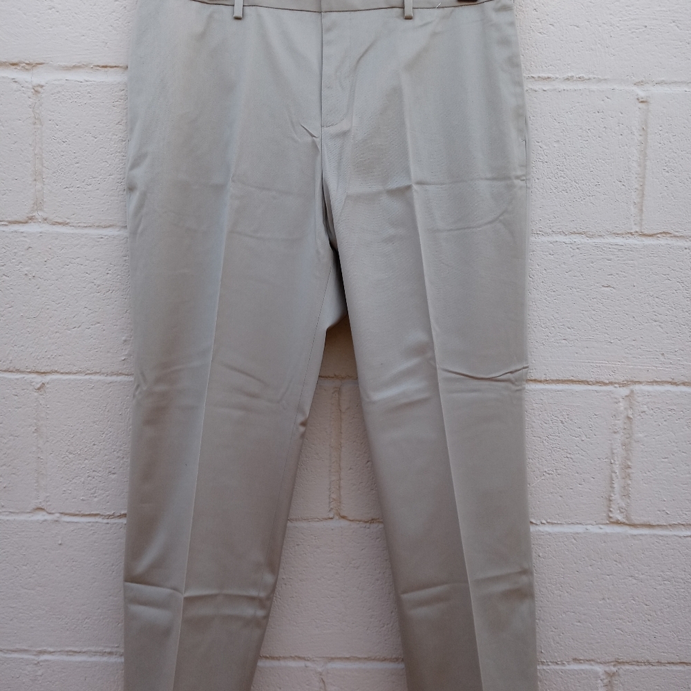Perry Ellis Mens Size 38x30